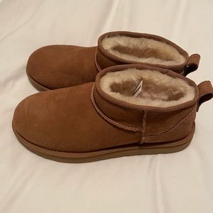 UGG Classic Ultra Mini Boots in Chestnut